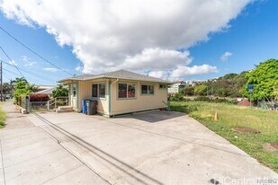 1270 Palolo Ave in Honolulu, HI - Building Photo