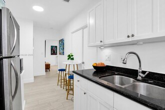631 Euclid Ave in Miami Beach, FL - Building Photo - Building Photo