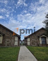 112 W Amy Dr in San Juan, TX - Building Photo