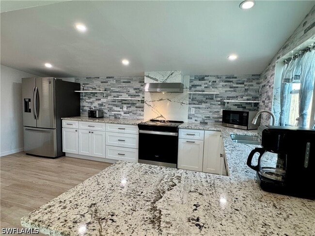 829 107th Ave N in Naples, FL - Building Photo - Building Photo