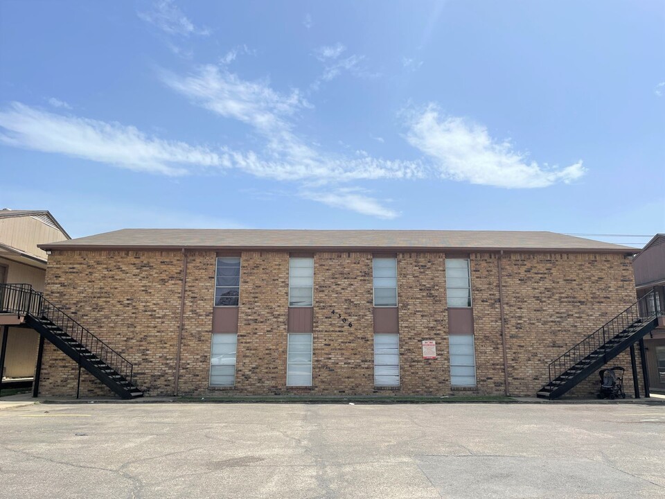 4306 Lake Rd in Killeen, TX - Building Photo