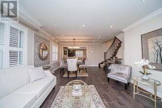 46 Laura Sabrina Dr in Vaughan, ON - Building Photo - Building Photo