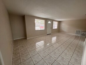 10731 Premier Ave in Port Richey, FL - Building Photo - Building Photo