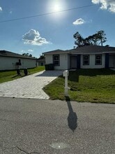 2217 Fraser St in Port Charlotte, FL - Building Photo - Building Photo