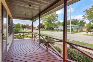 5907 W 89th St in Oak Lawn, IL - Building Photo - Building Photo