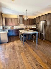 5240 Hoyal Dr in Santa Rosa, CA - Building Photo - Building Photo