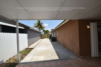 17086 SW 143rd Ct in Miami, FL - Building Photo - Building Photo