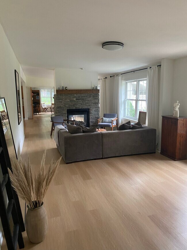 310 Gallis Hill Rd Rentals in Kingston, NY