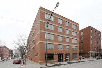 2738 S Wentworth Ave in Chicago, IL - Building Photo - Building Photo