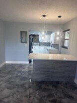 430 Barnett St in West Palm Beach, FL - Building Photo