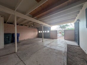 2546 W Calle Genova in Tucson, AZ - Building Photo - Building Photo