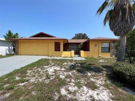 8045 Durham Dr in Port Richey, FL - Building Photo