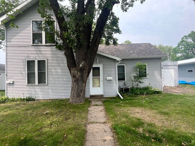 property at 1220 Garfield Ave