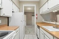 726 Bering Dr photo'