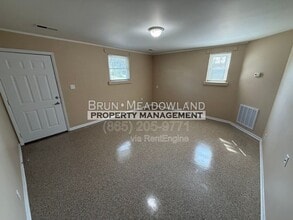 5200 John Hall Rd in Knoxville, TN - Building Photo - Building Photo