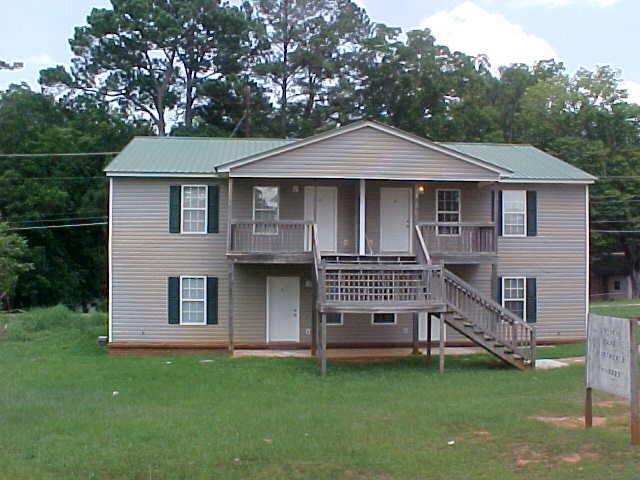 97 River Rd in Valley, AL - Building Photo