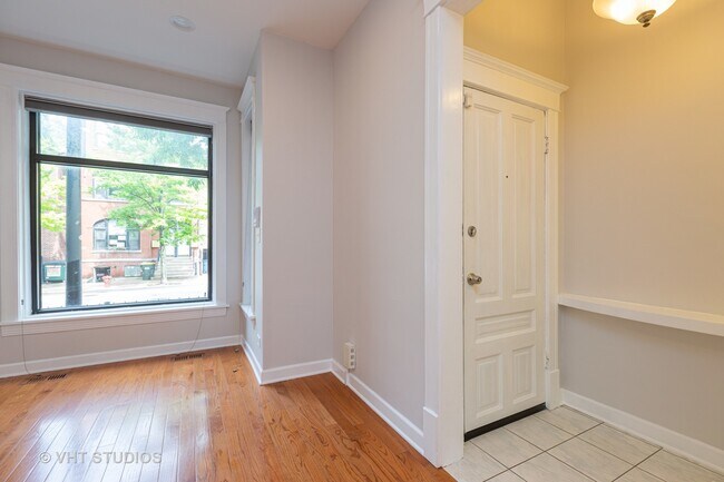 1836 N Halsted St in Chicago, IL - Building Photo - Building Photo