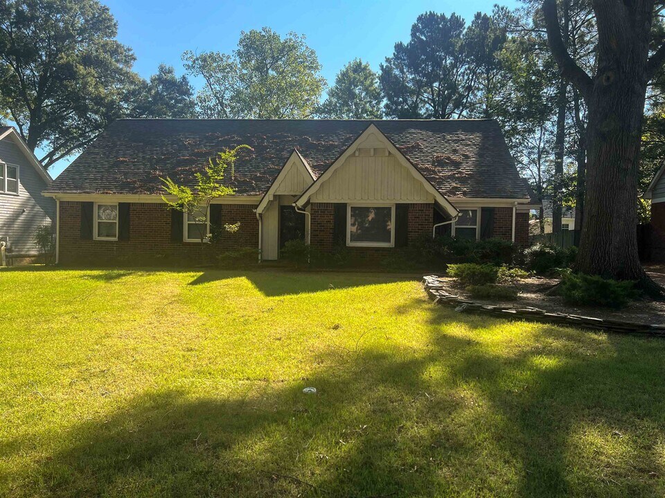 1940 Alder Branch Ln in Germantown, TN - Building Photo