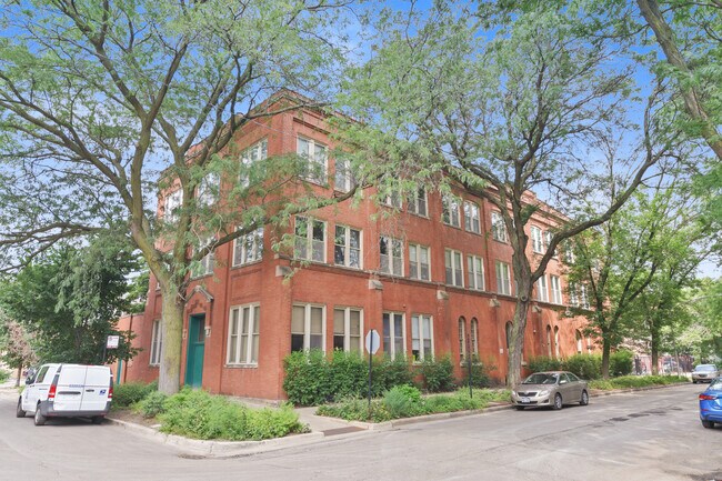 property at 2510 N Wayne Ave