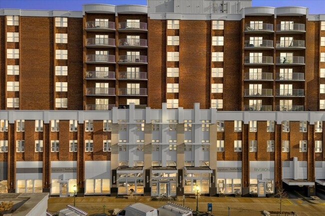 411 S Old Woodward Ave, Unit 712