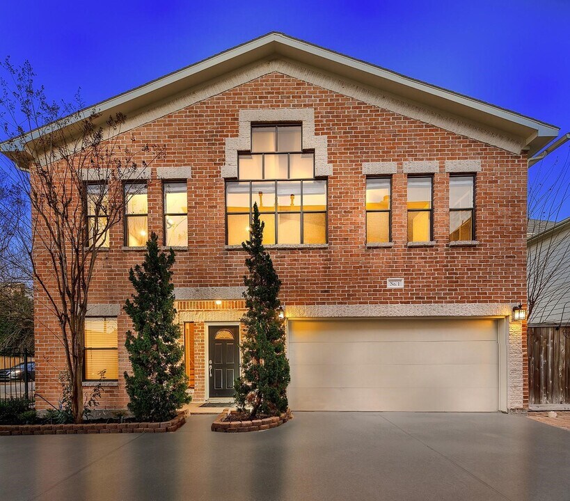 914 W 25th St in Houston, TX - Foto de edificio