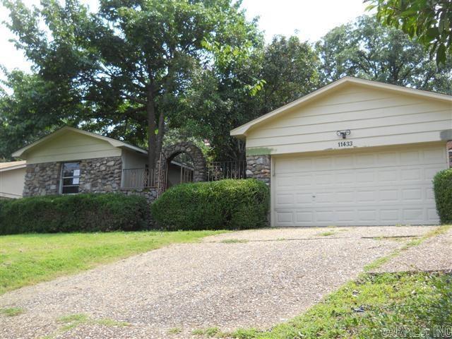 11433 Bainbridge Dr in Little Rock, AR - Building Photo