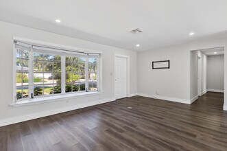 122 Arlington Pl in West Palm Beach, FL - Building Photo - Building Photo