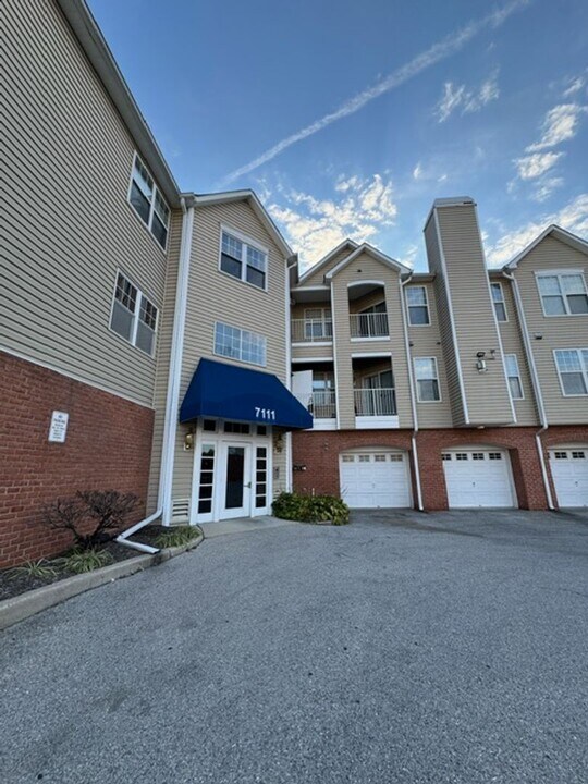 7111 Sandown Cir in Windsor Mill, MD - Building Photo