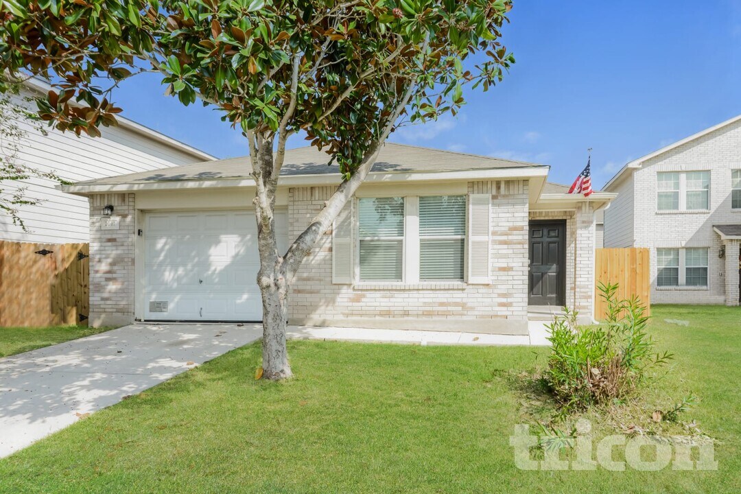 2007 Mission Cove in San Antonio, TX - Foto de edificio