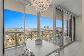 3561 Yacht Club Dr in Aventura, FL - Building Photo - Building Photo