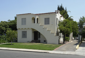 5042 Rosewood Ave in Los Angeles, CA - Building Photo - Building Photo