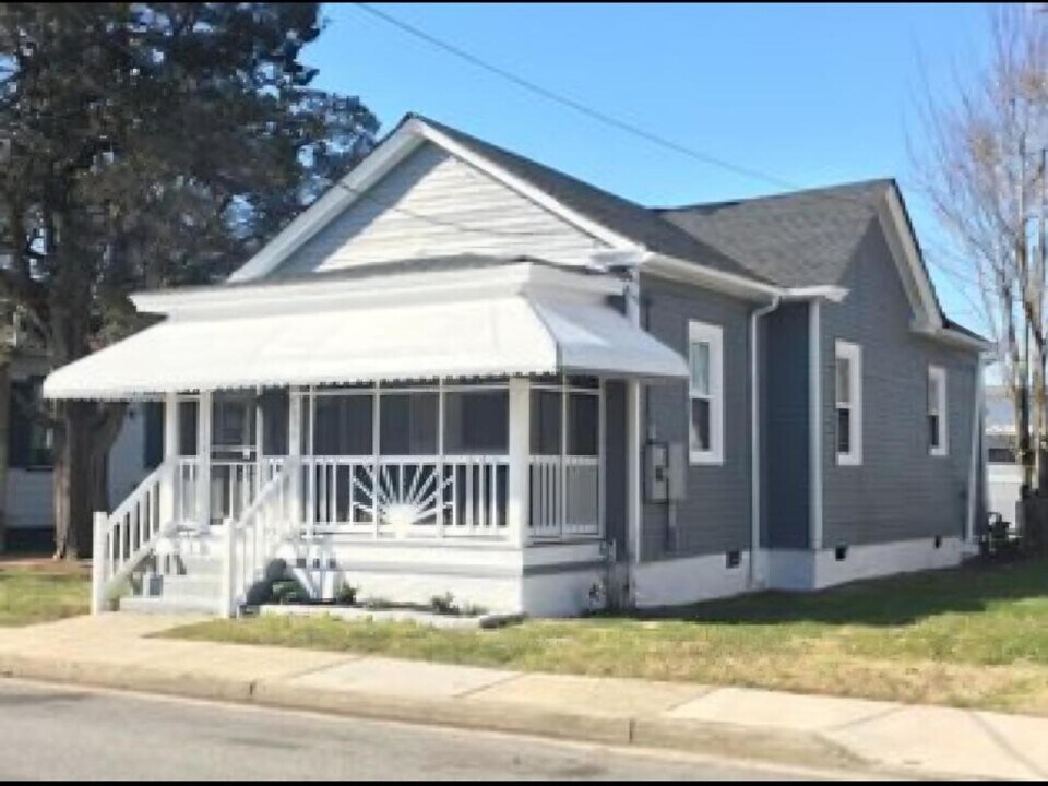 1450 Mt Vernon Ave in Portsmouth, VA - Building Photo