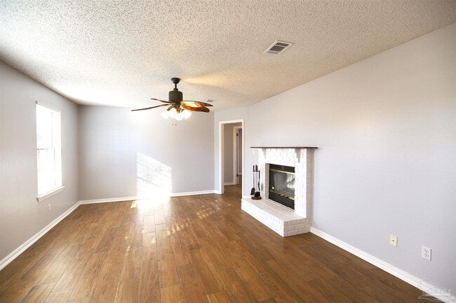 648 Green Pine Dr in Pensacola, FL - Building Photo - Building Photo