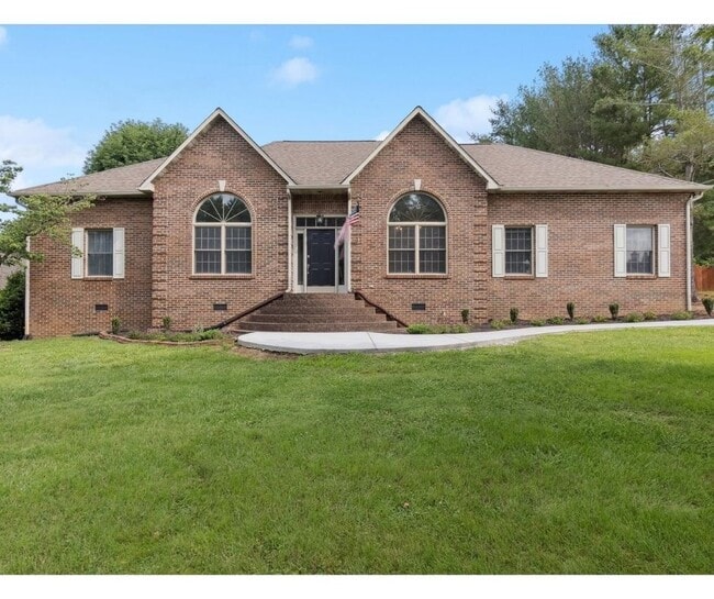 property at 855 Amy Lea