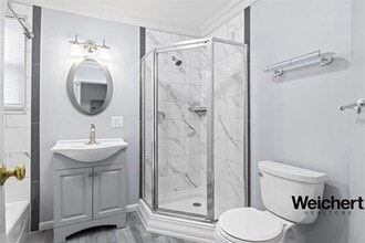 800-802 John F. Kennedy Boulevard in Bayonne, NJ - Building Photo - Building Photo