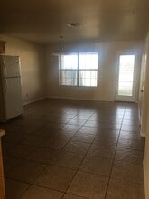 818 W Caprock St in Hobbs, NM - Building Photo - Building Photo