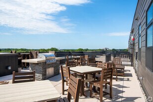 West Washington Place in Madison, WI - Building Photo