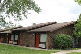 Rest All Suites in Midland, MI - Foto de edificio - Building Photo