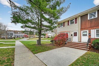 28 Alan Rd in Spring Valley, NY - Building Photo - Building Photo