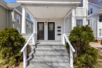 875 Elm St-Unit -2 in New Haven, CT - Building Photo - Building Photo