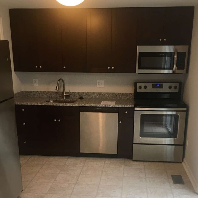 21 Kirwin Ct in Parkville, MD - Building Photo - Building Photo