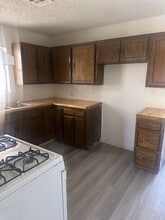 1106 S High School St in Ada, OK - Building Photo - Building Photo