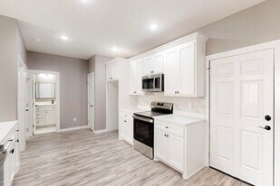 805 Fletcher St in Gainesville, TX - Building Photo