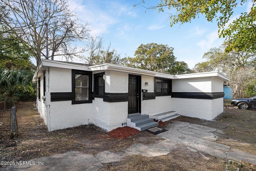 1830 W 27th St in Jacksonville, FL - Building Photo
