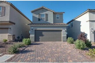 8710 Glen Echo Ave in Las Vegas, NV - Building Photo - Building Photo