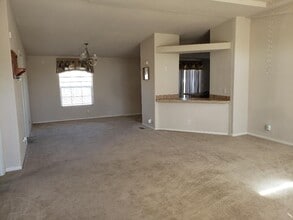 8237 Jacaranda Ave in California City, CA - Building Photo - Building Photo