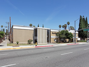 Hacienda Plaza Apartments in La Puente, CA - Building Photo - Building Photo