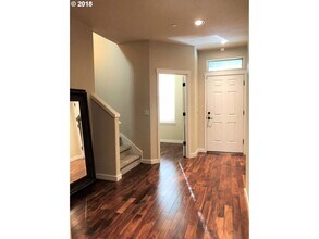 16123 SW Medallion Ln in Aloha, OR - Building Photo - Building Photo