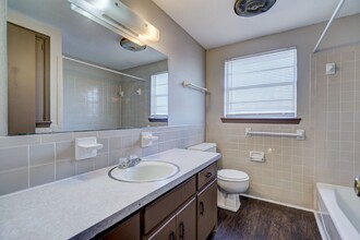 2629 Elwood Dr in Edmond, OK - Building Photo - Building Photo