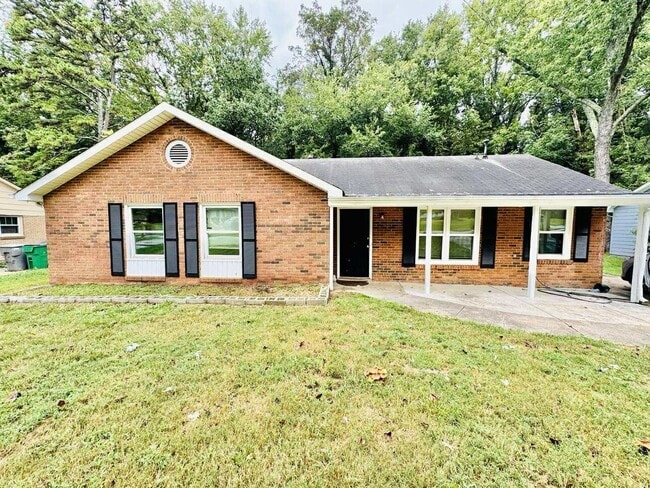 property at 4824 Farm Pond Ln
